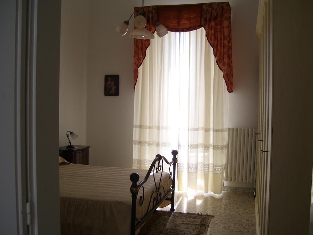 Casa Belvedere Полиньяно-а-Маре Номер фото